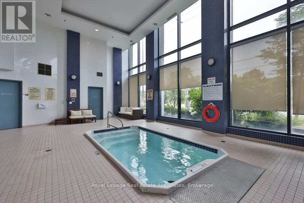 1514 - 2083 LAKESHORE BOULEVARD W