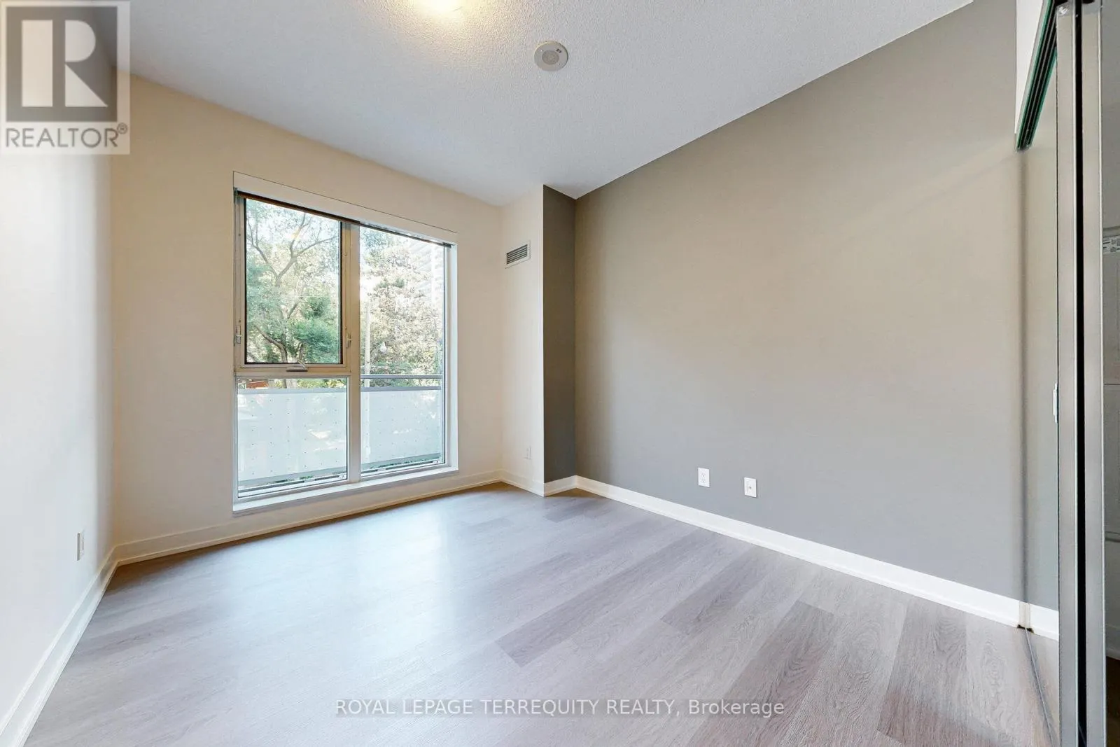 329 - 1830 BLOOR STREET W