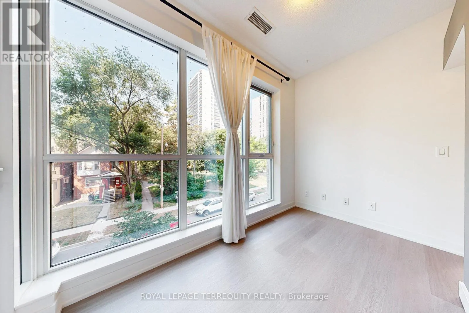 329 - 1830 BLOOR STREET W