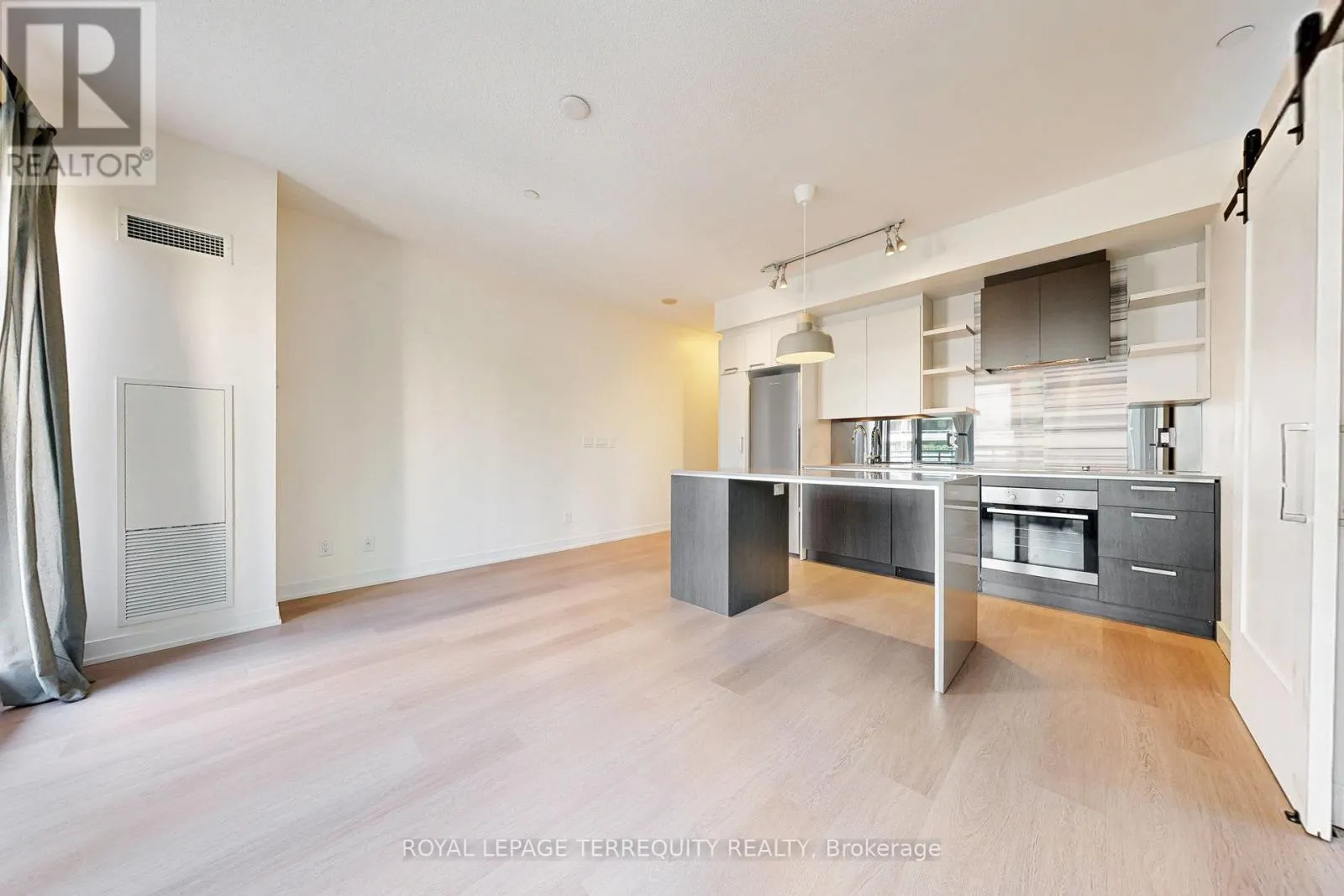 329 - 1830 BLOOR STREET W