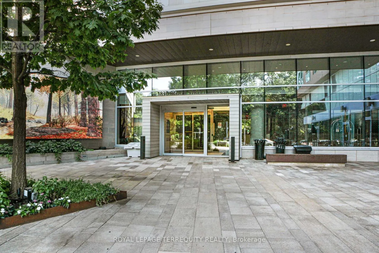 329 - 1830 BLOOR STREET W