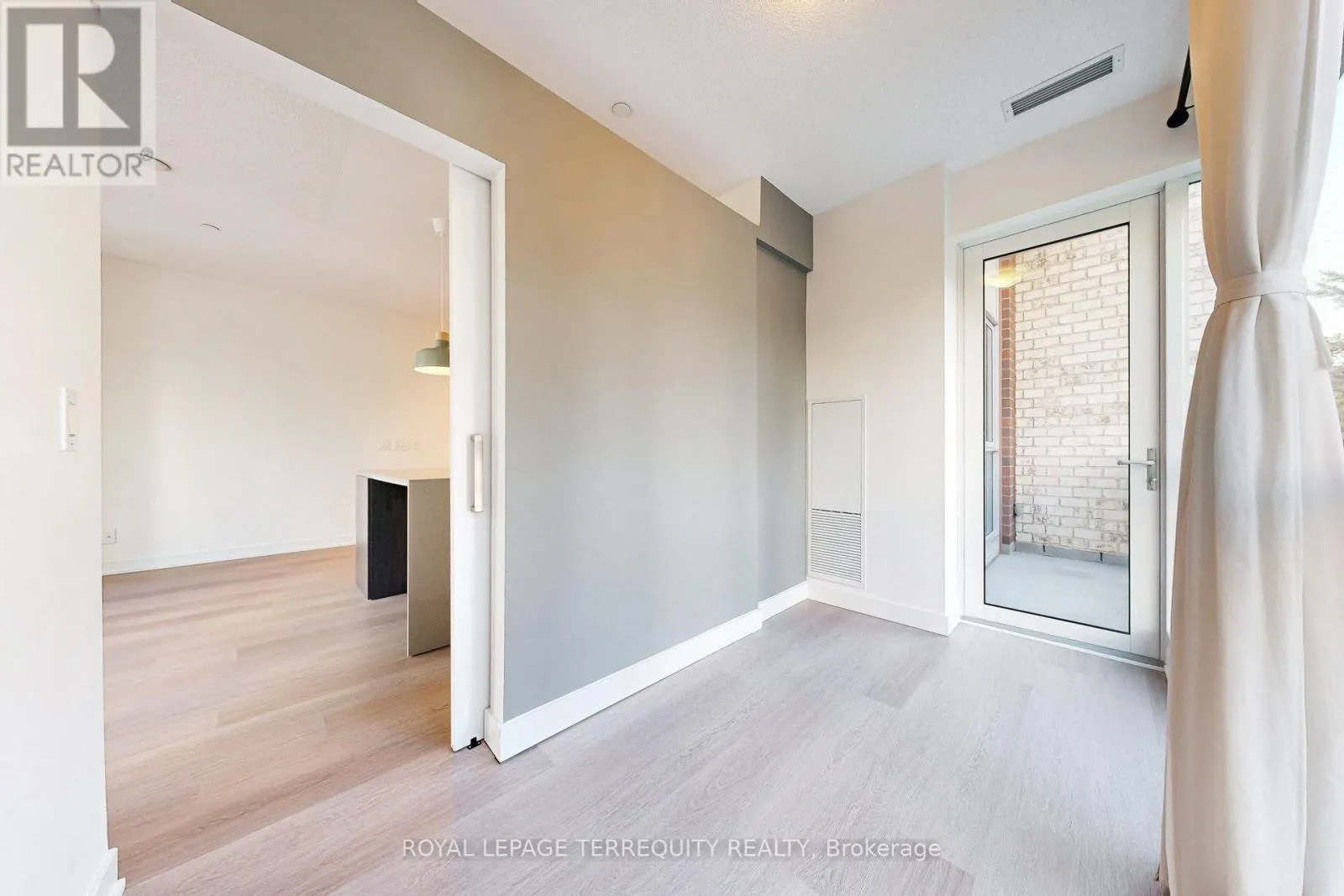 329 - 1830 BLOOR STREET W