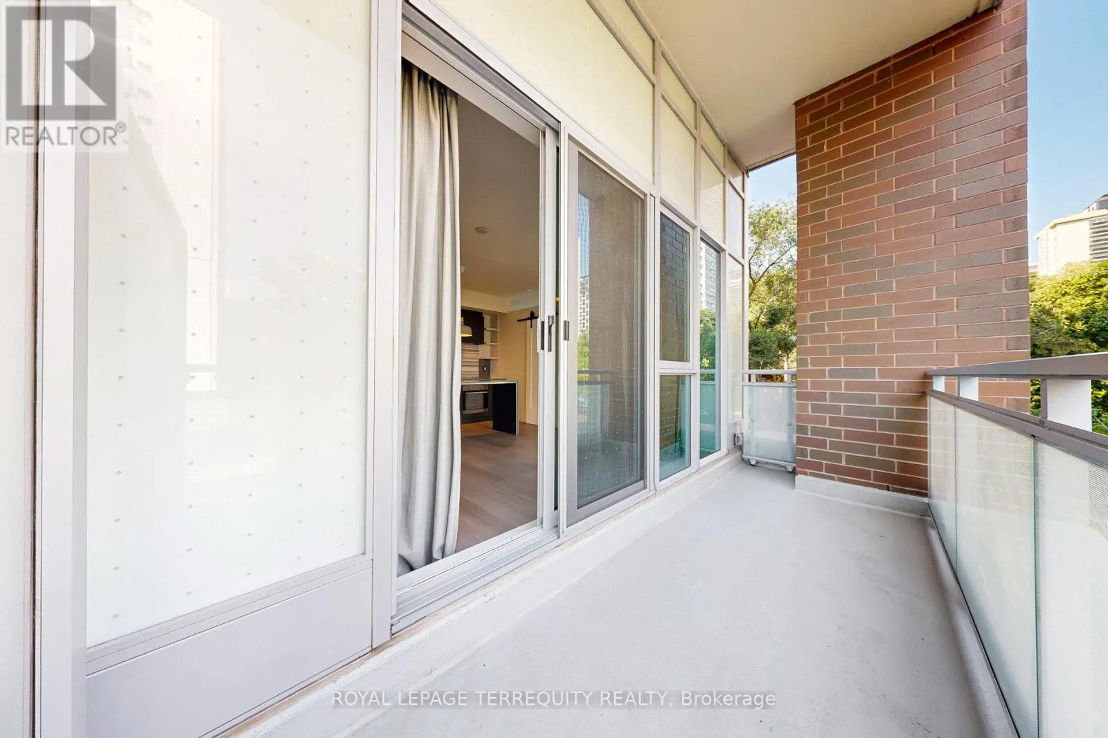 329 - 1830 BLOOR STREET W