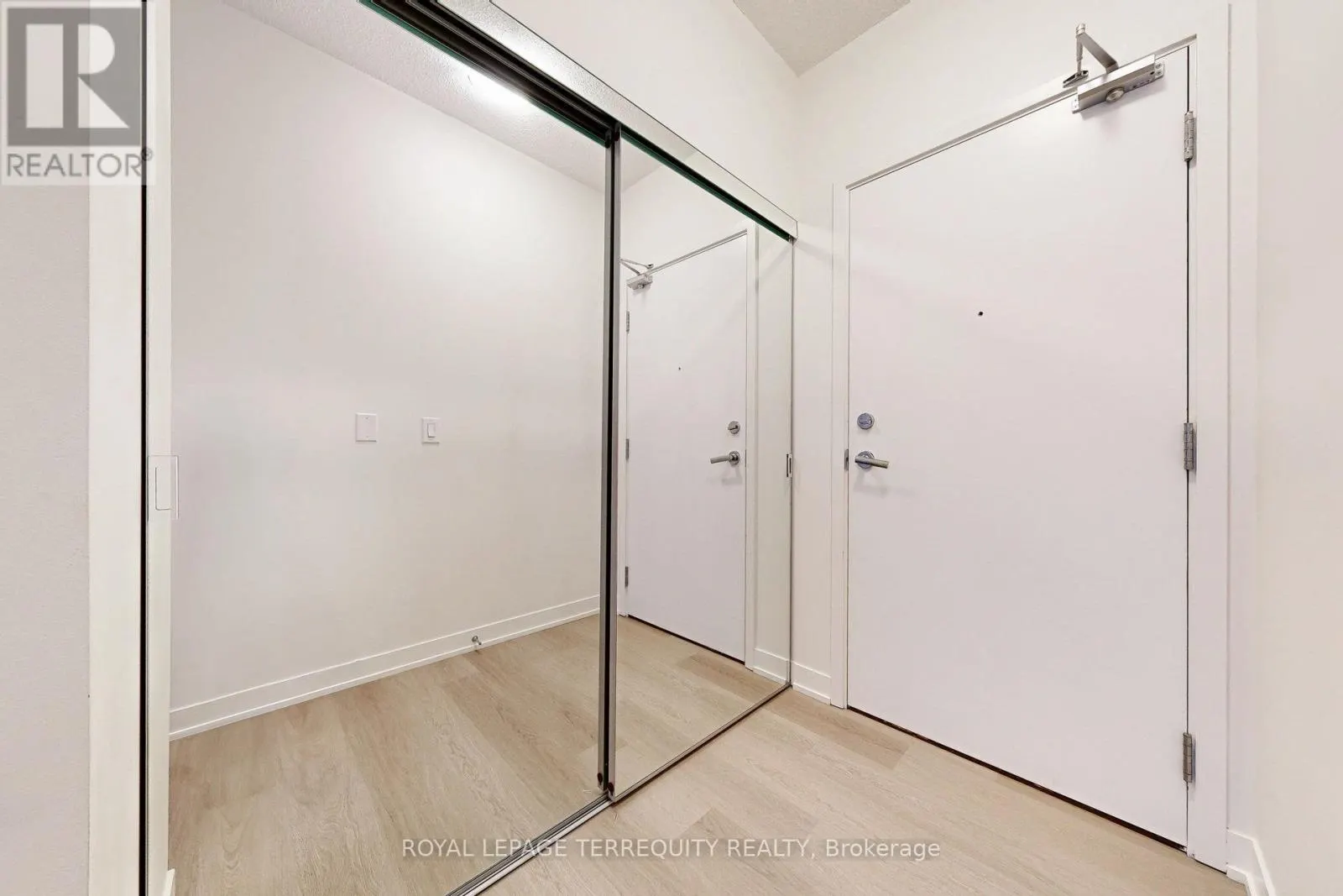 329 - 1830 BLOOR STREET W