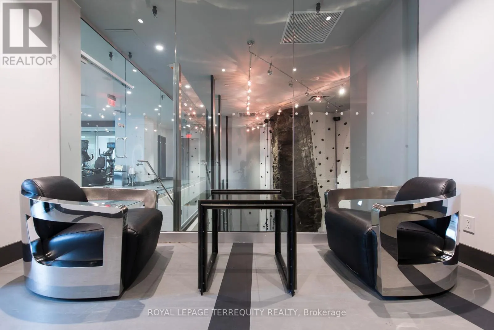 329 - 1830 BLOOR STREET W