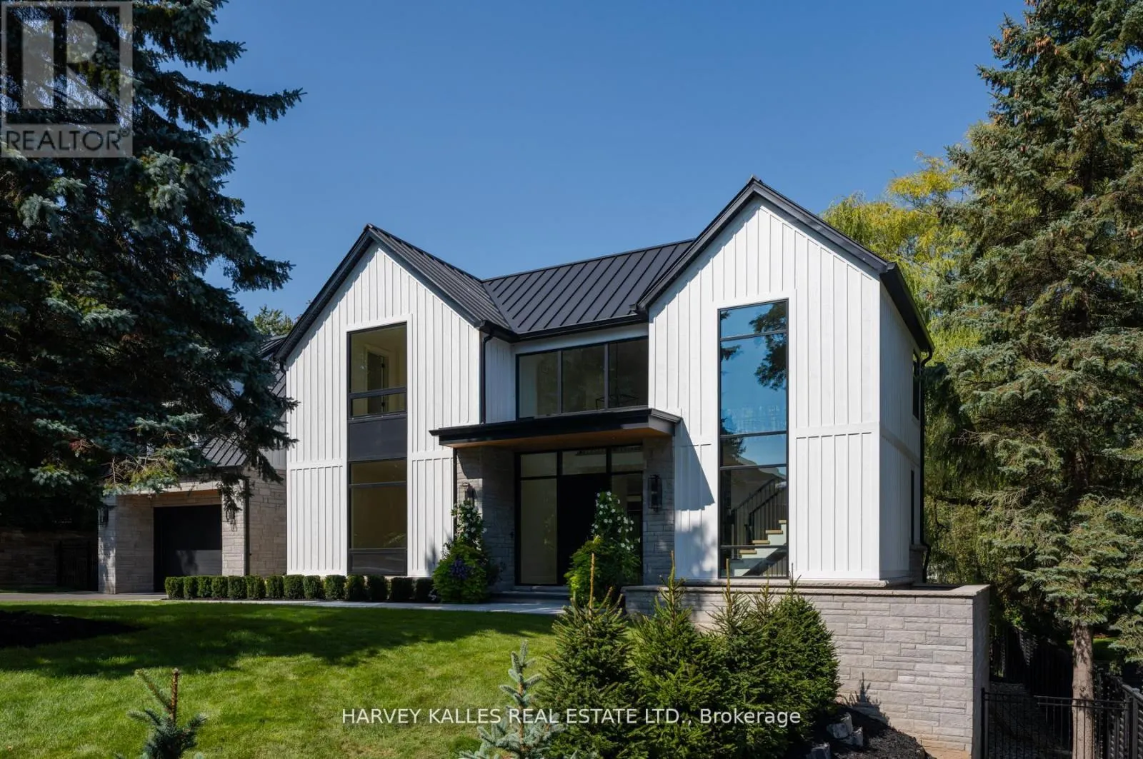 233 LAKEWOOD DRIVE