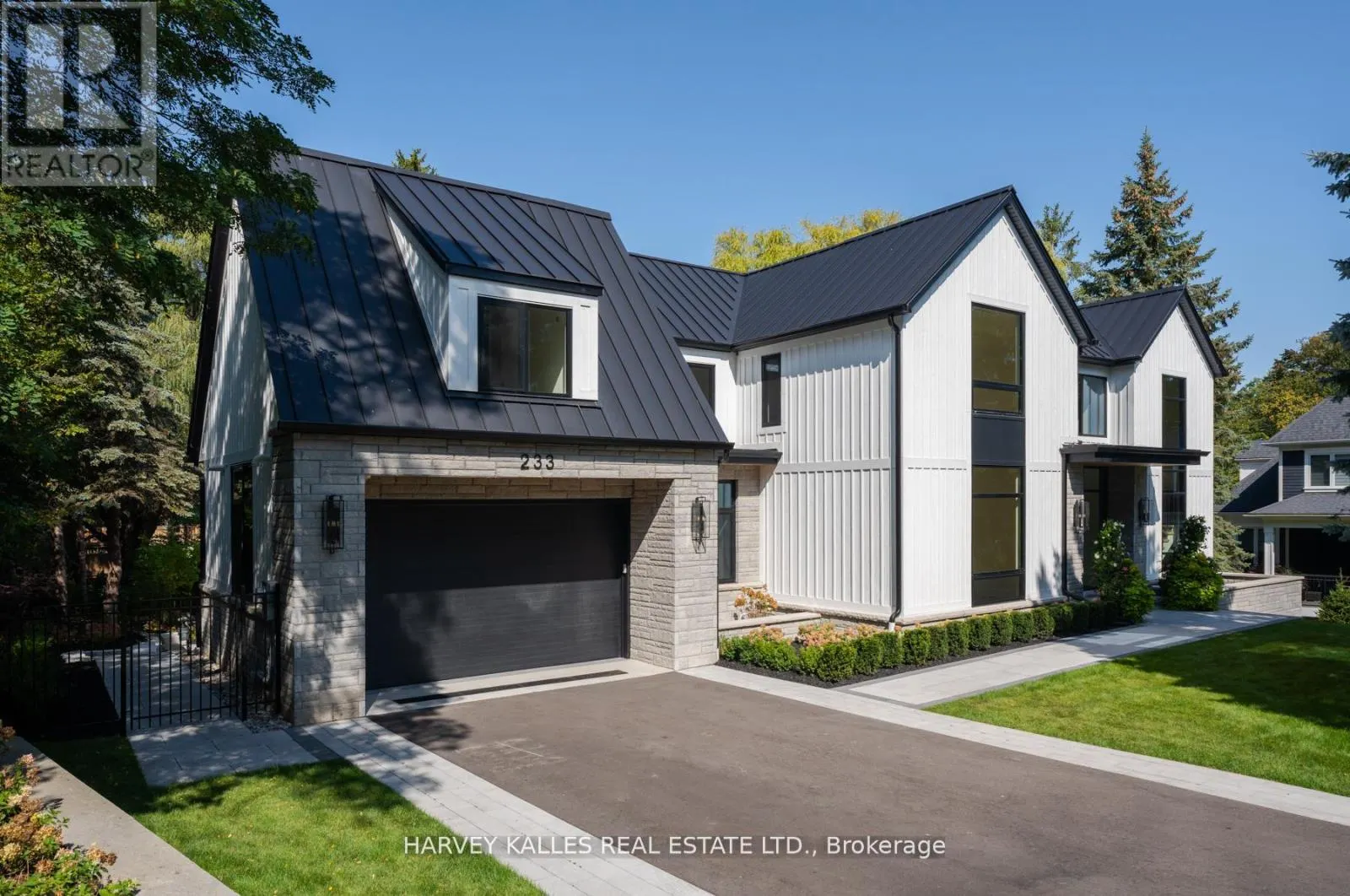233 LAKEWOOD DRIVE