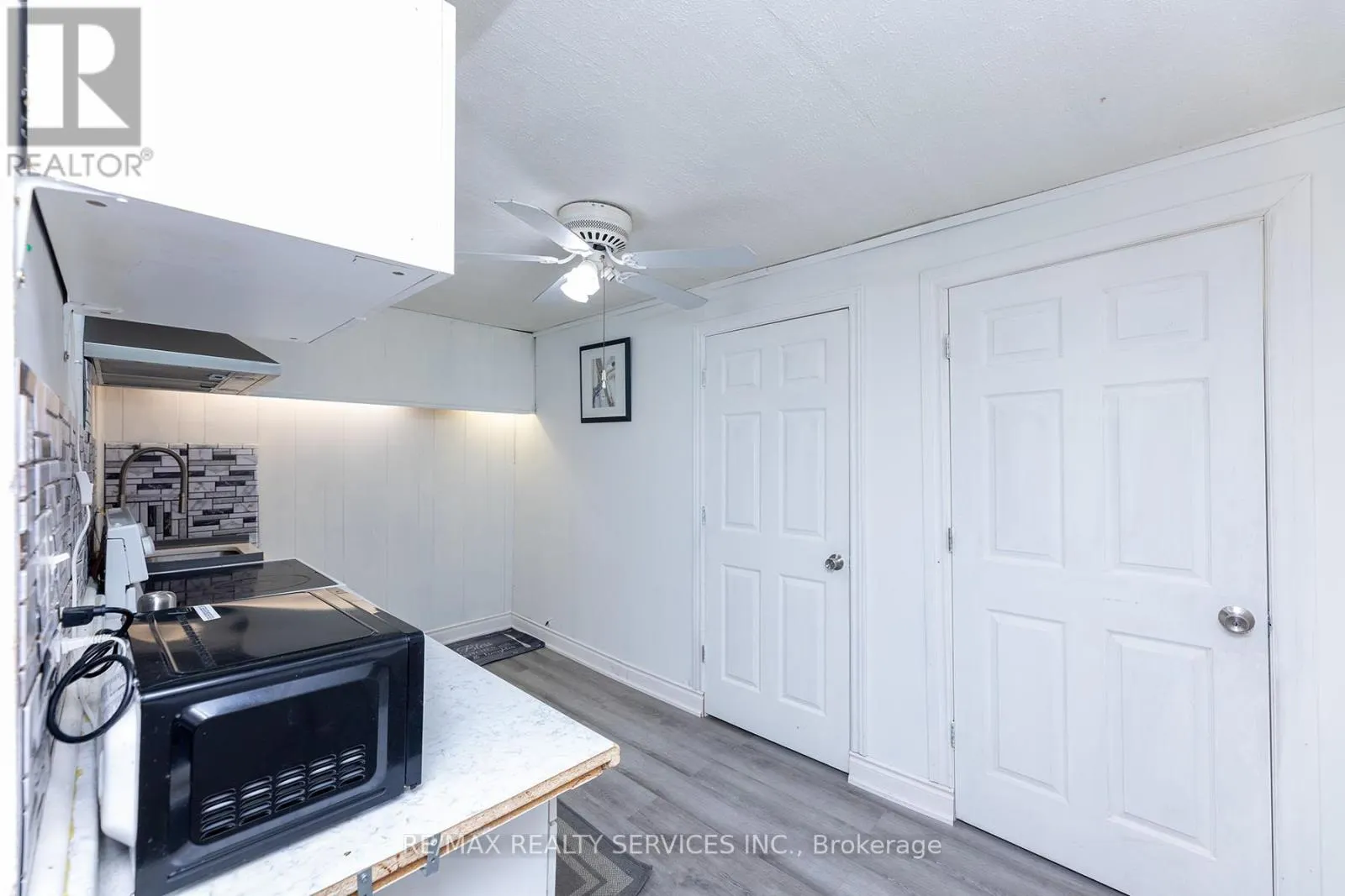 UNIT 3 - 1306 GUELPH LINE