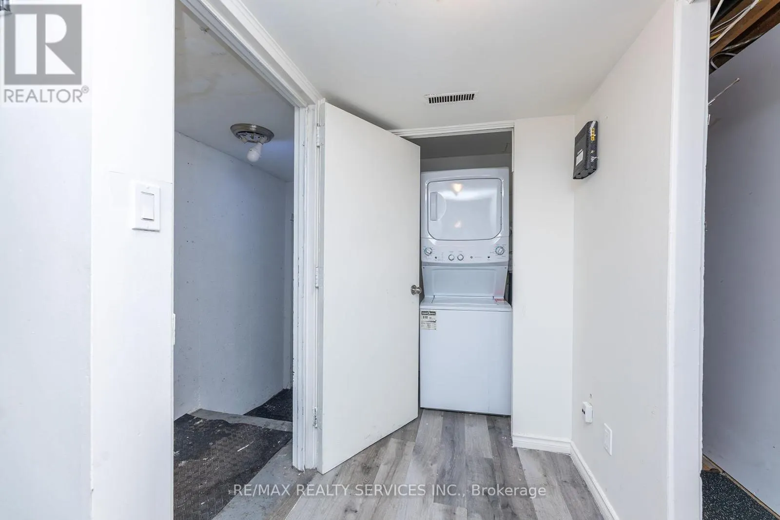 UNIT 3 - 1306 GUELPH LINE