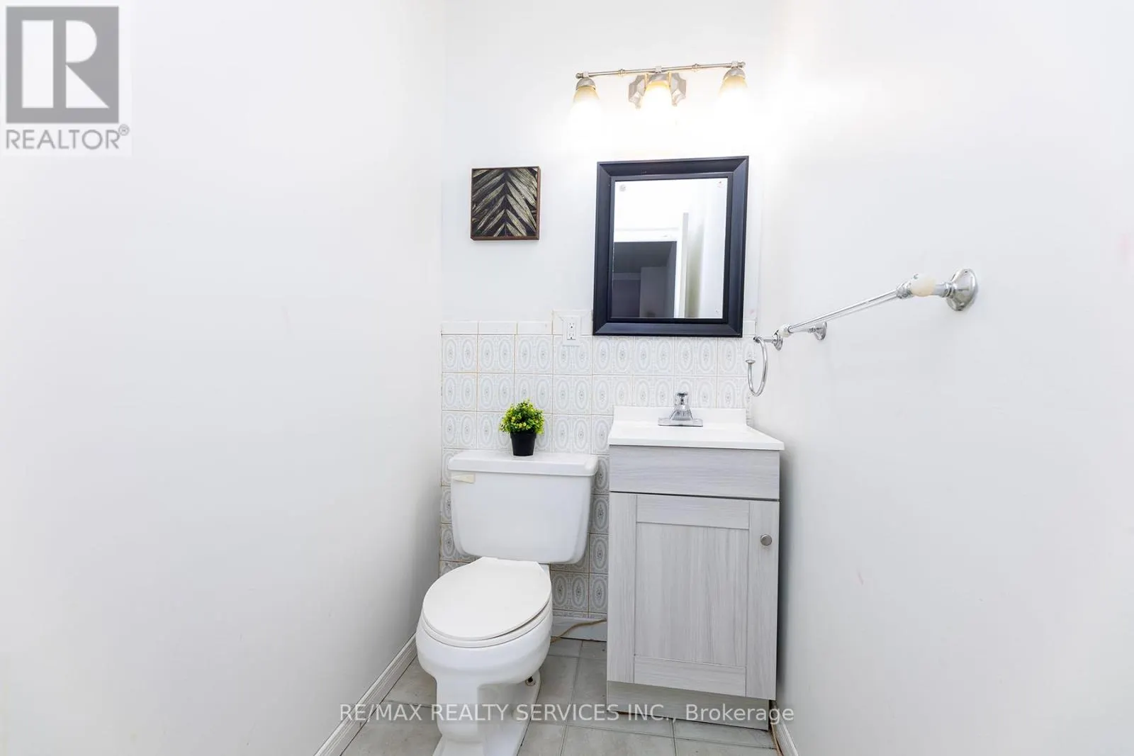UNIT 3 - 1306 GUELPH LINE