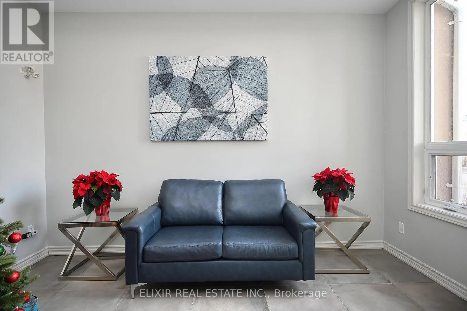 410 - 1360 COSTIGAN ROAD