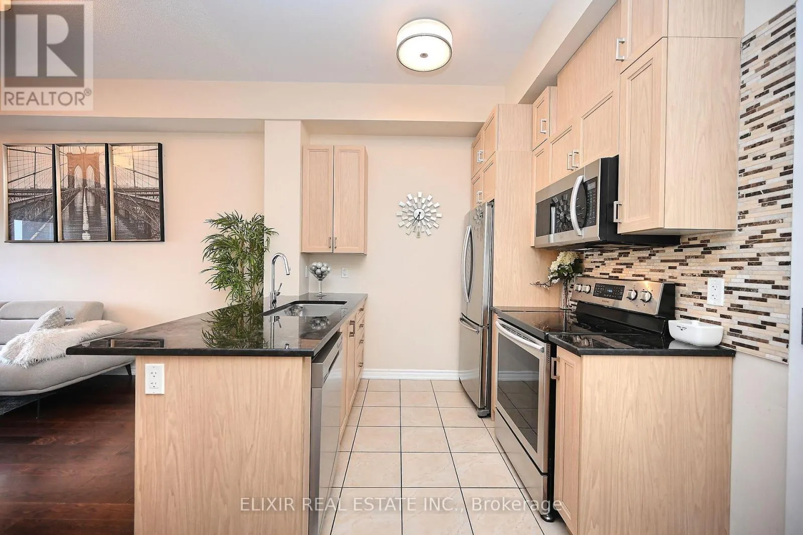 410 - 1360 COSTIGAN ROAD