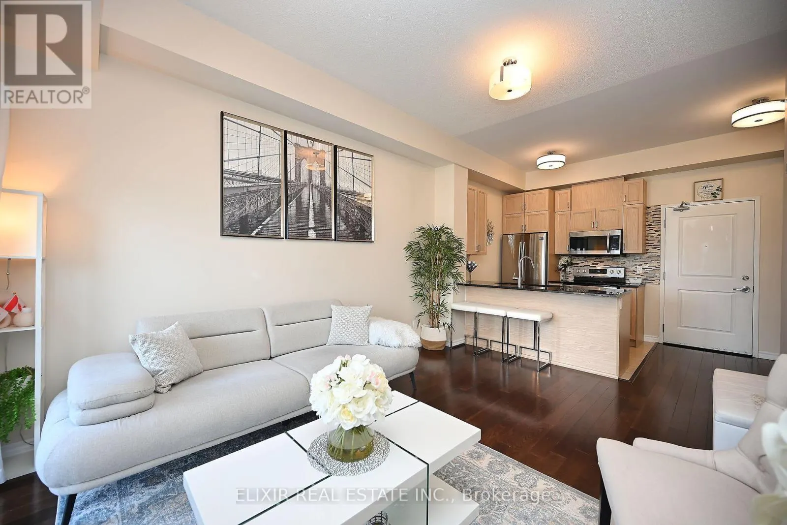 410 - 1360 COSTIGAN ROAD