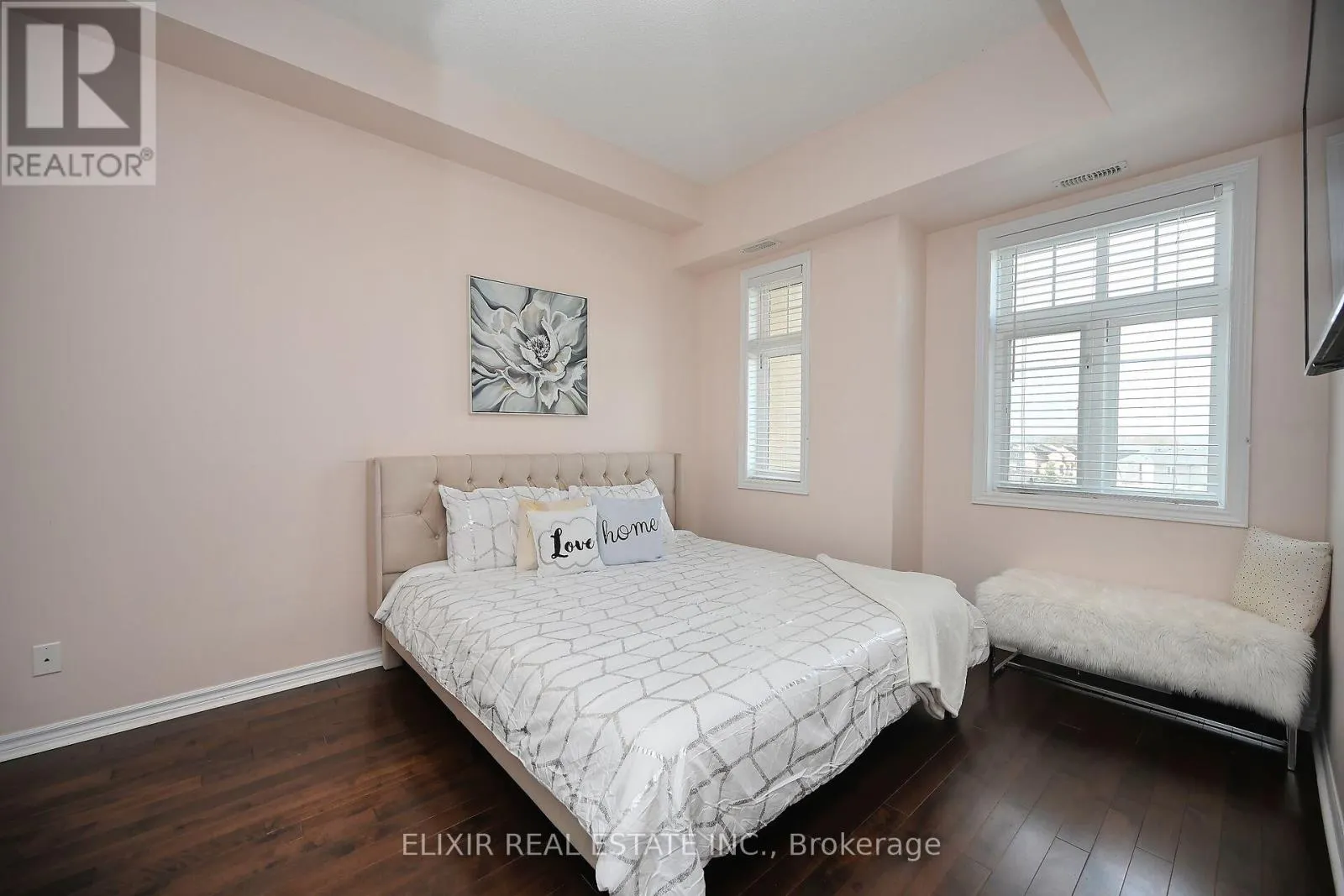 410 - 1360 COSTIGAN ROAD