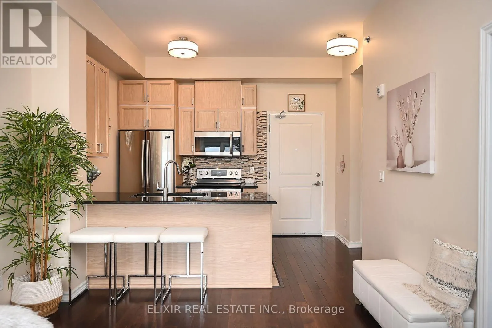 410 - 1360 COSTIGAN ROAD