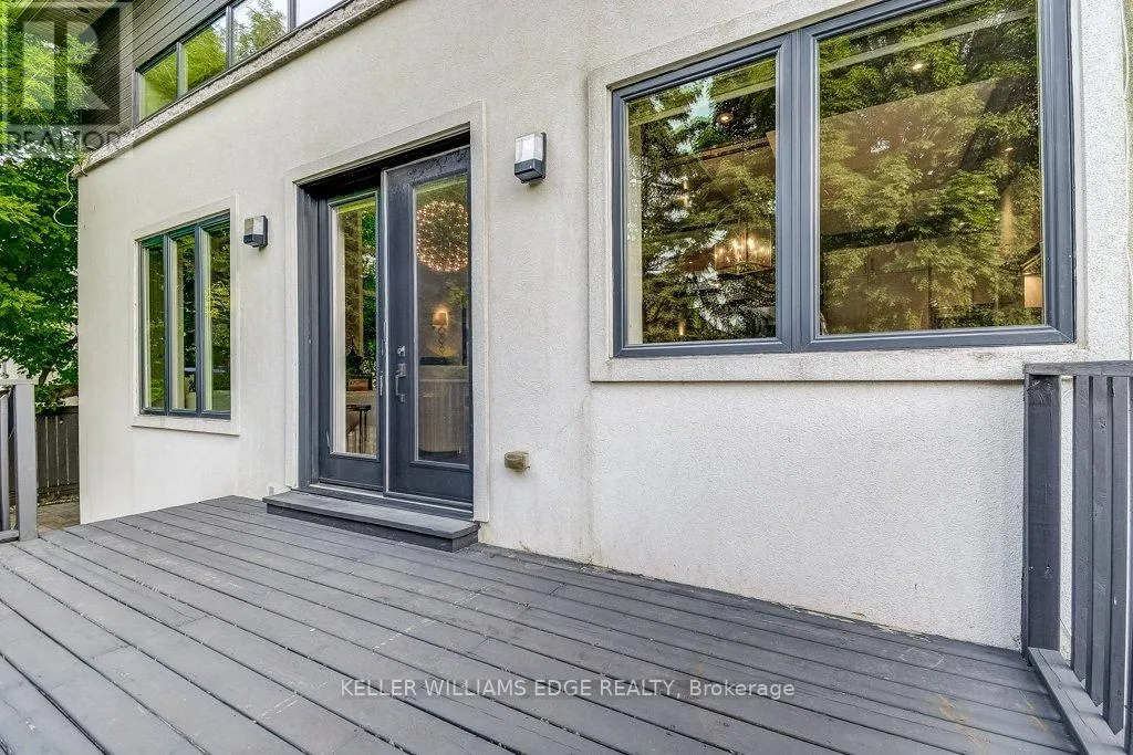489 WILLIS DRIVE