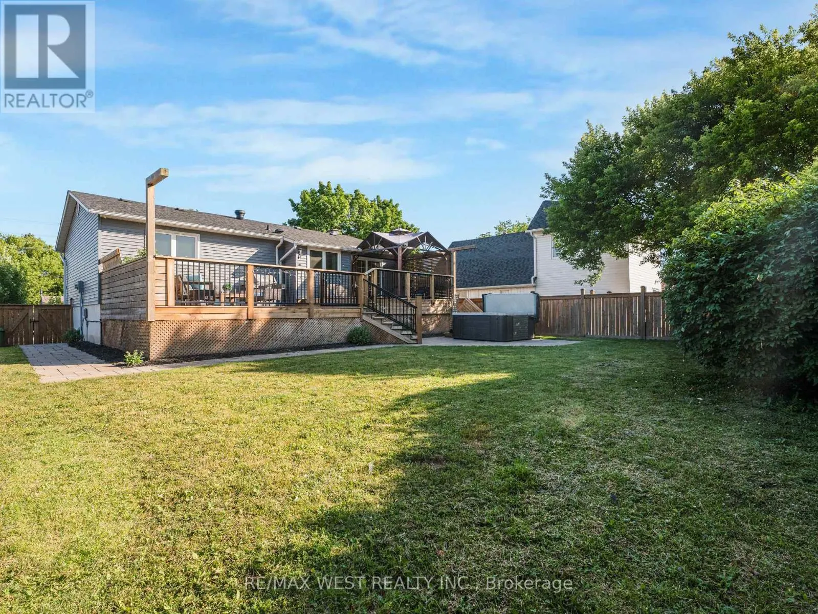 149 ELLWOOD DRIVE W