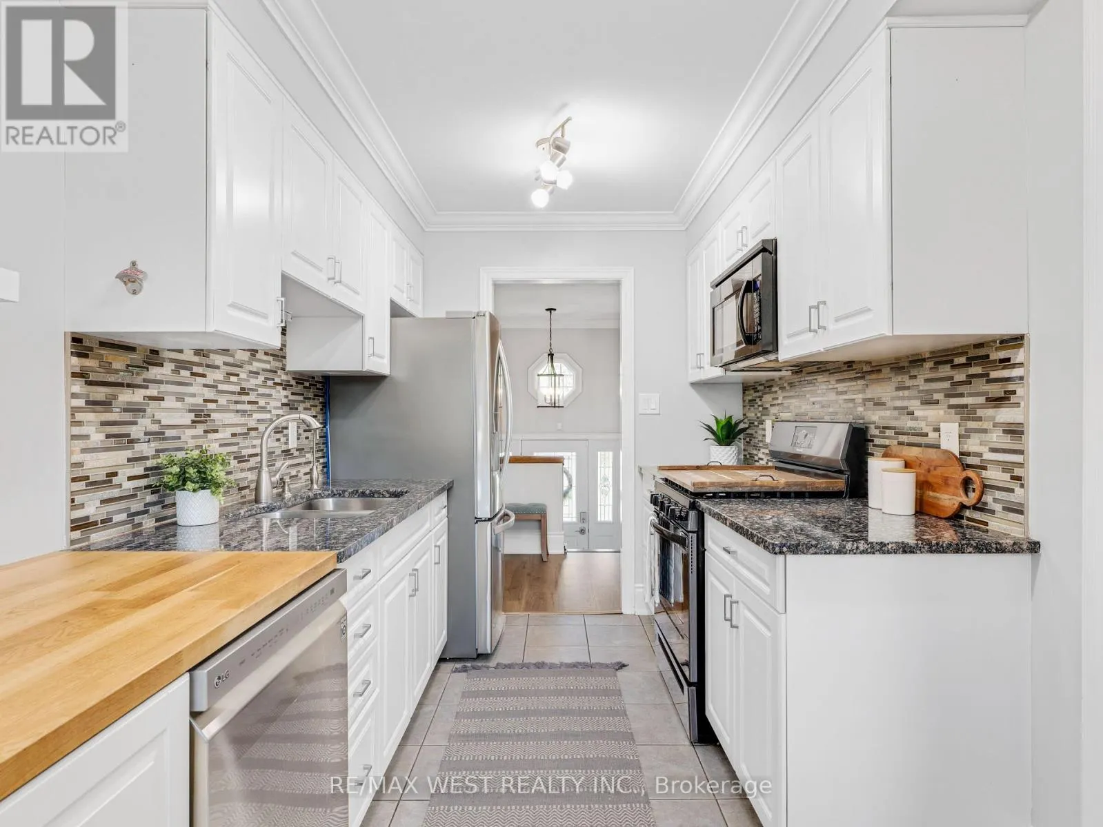 149 ELLWOOD DRIVE W
