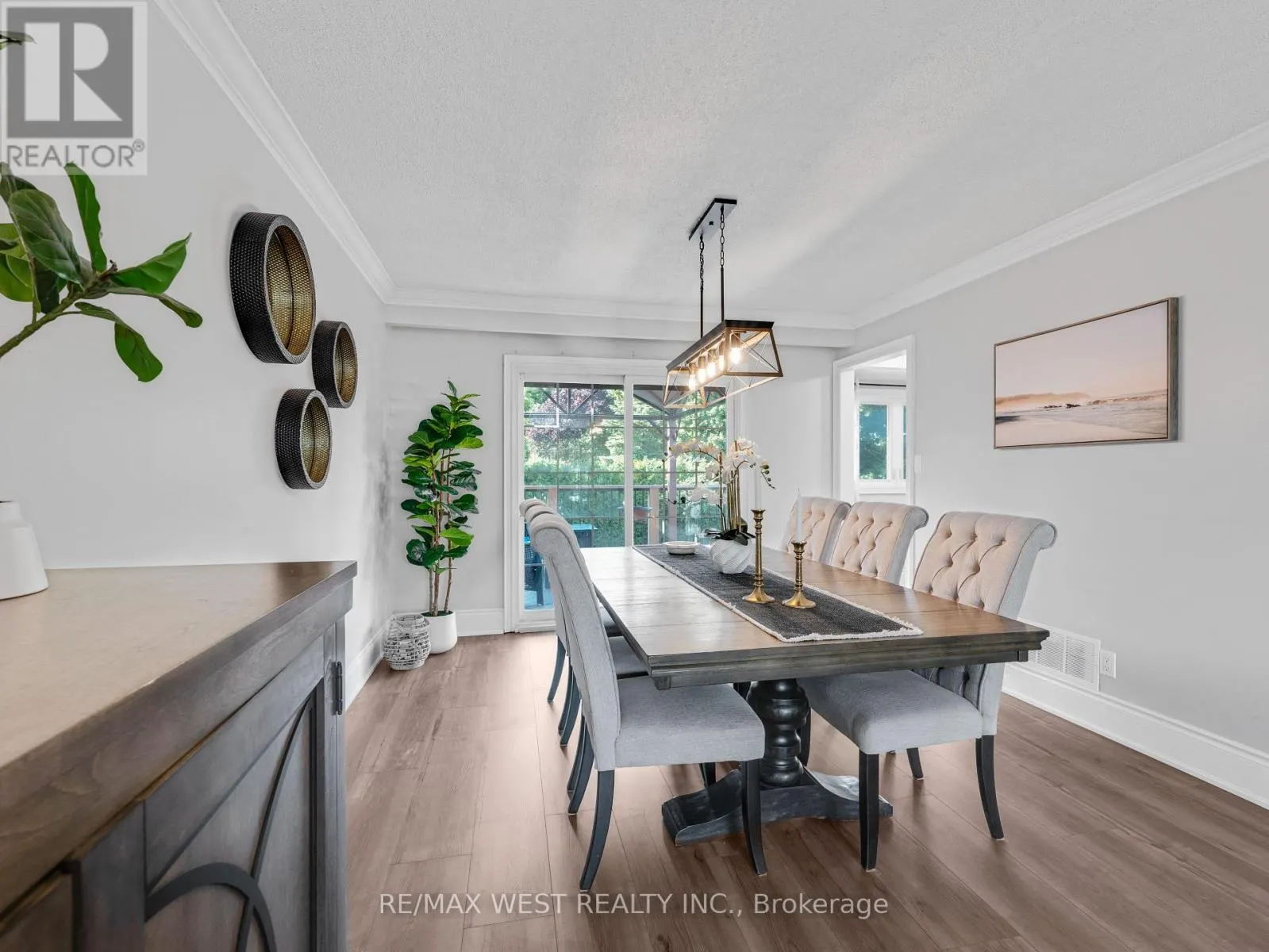 149 ELLWOOD DRIVE W