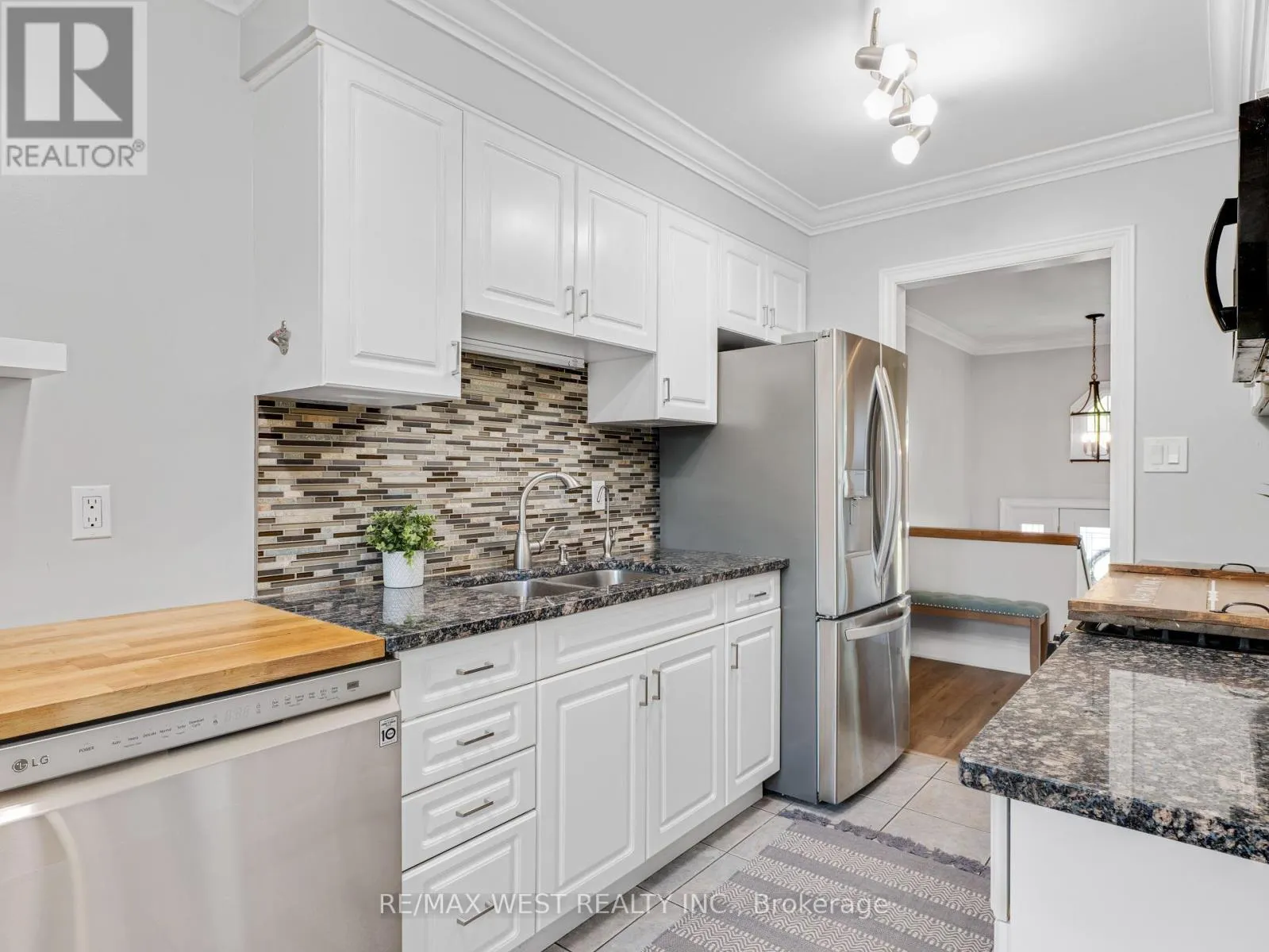 149 ELLWOOD DRIVE W