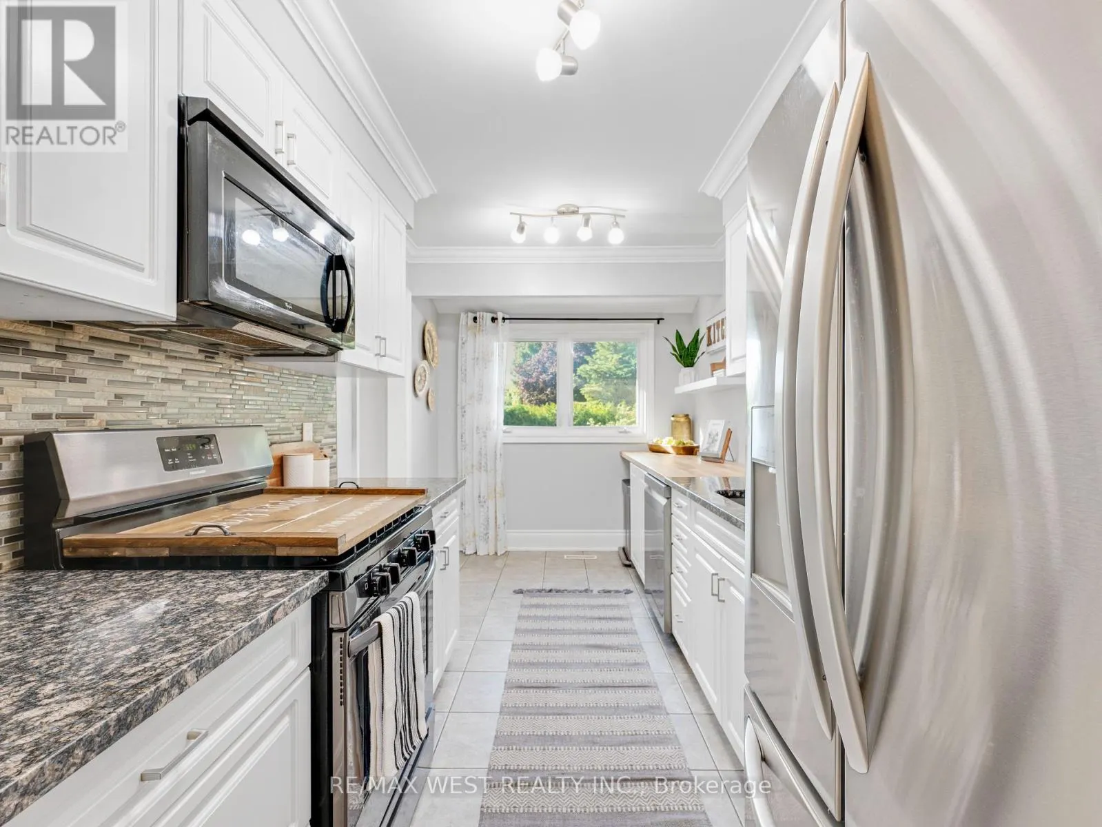 149 ELLWOOD DRIVE W
