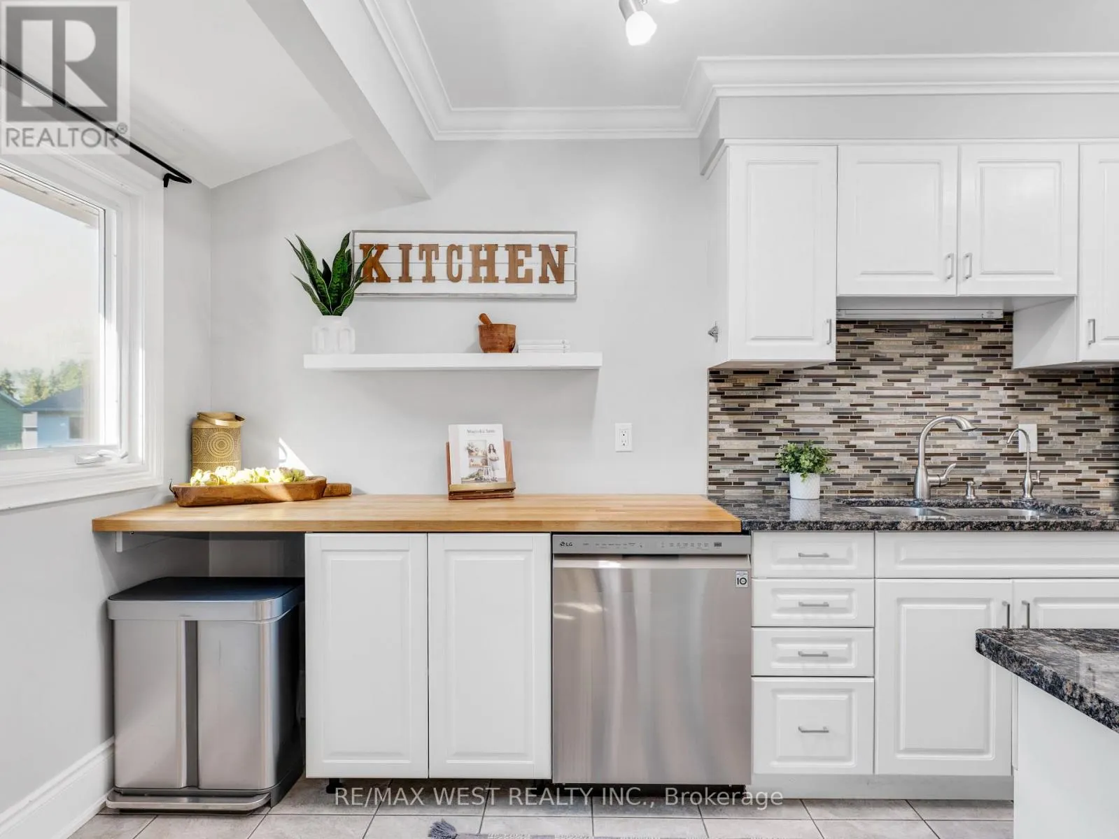 149 ELLWOOD DRIVE W
