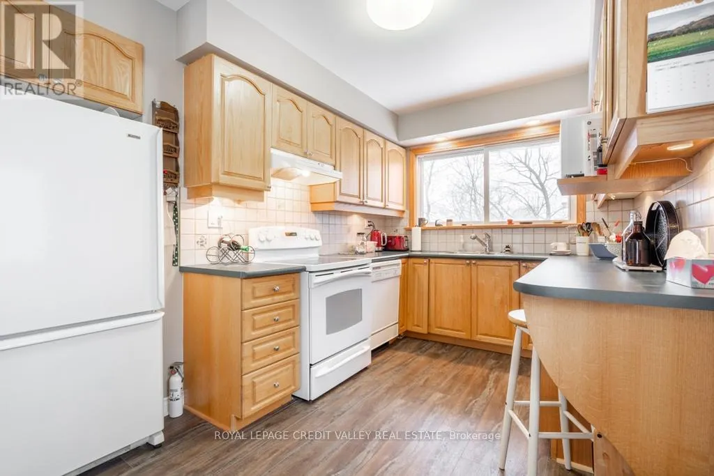 535 TAPLOW CRESCENT
