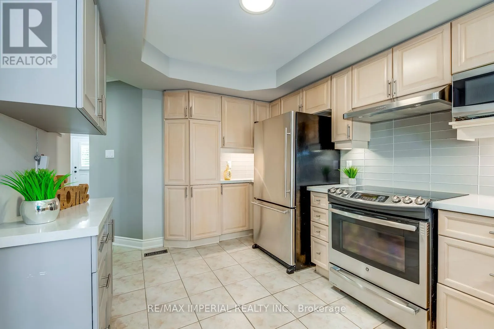 2182 OAKPOINT ROAD