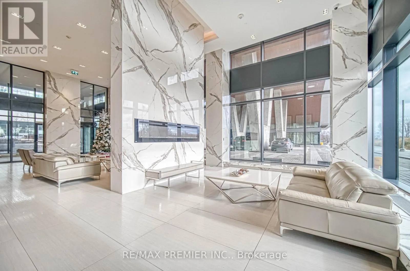 2712 - 30 SHORE BREEZE DRIVE