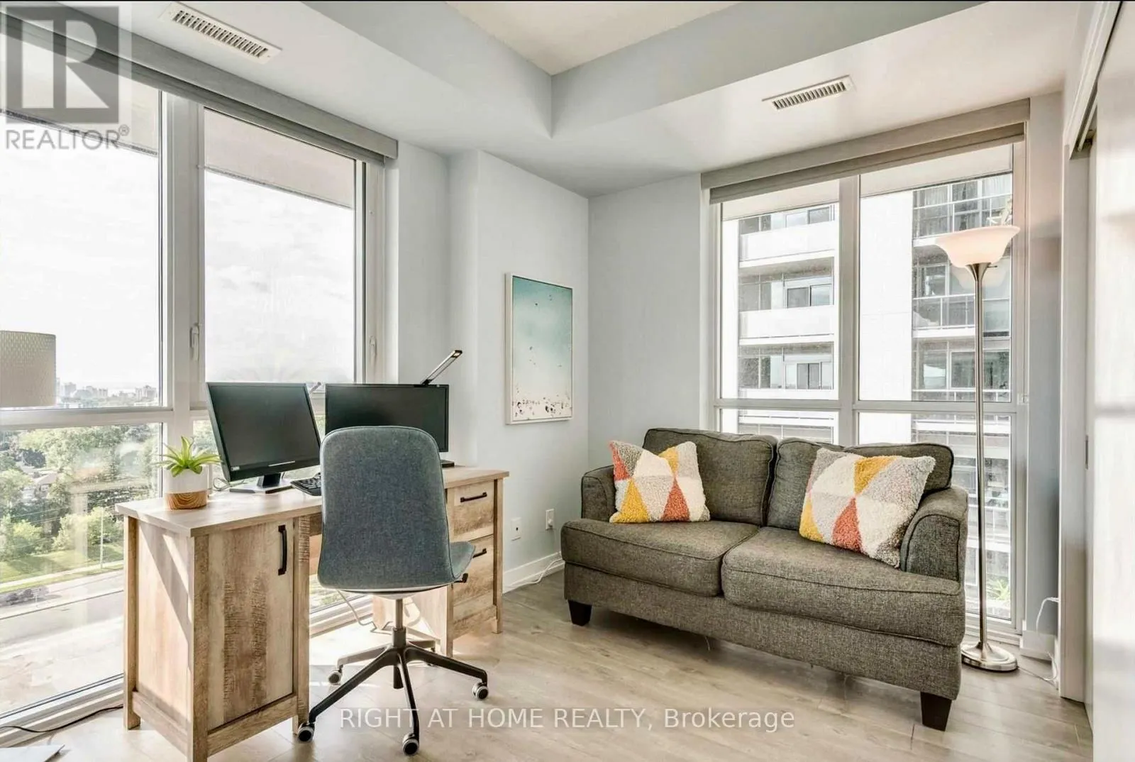 1007 - 2093 FAIRVIEW STREET