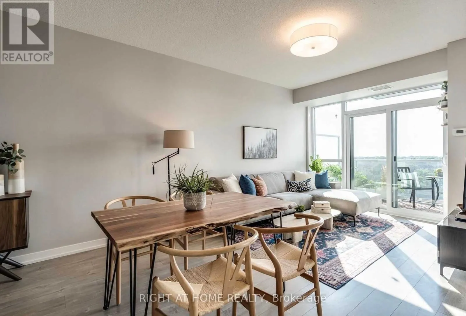 1007 - 2093 FAIRVIEW STREET