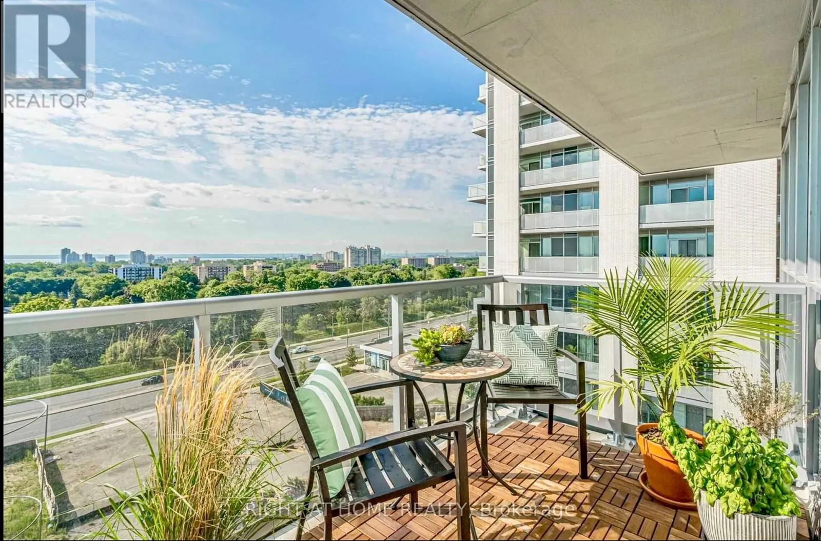 1007 - 2093 FAIRVIEW STREET
