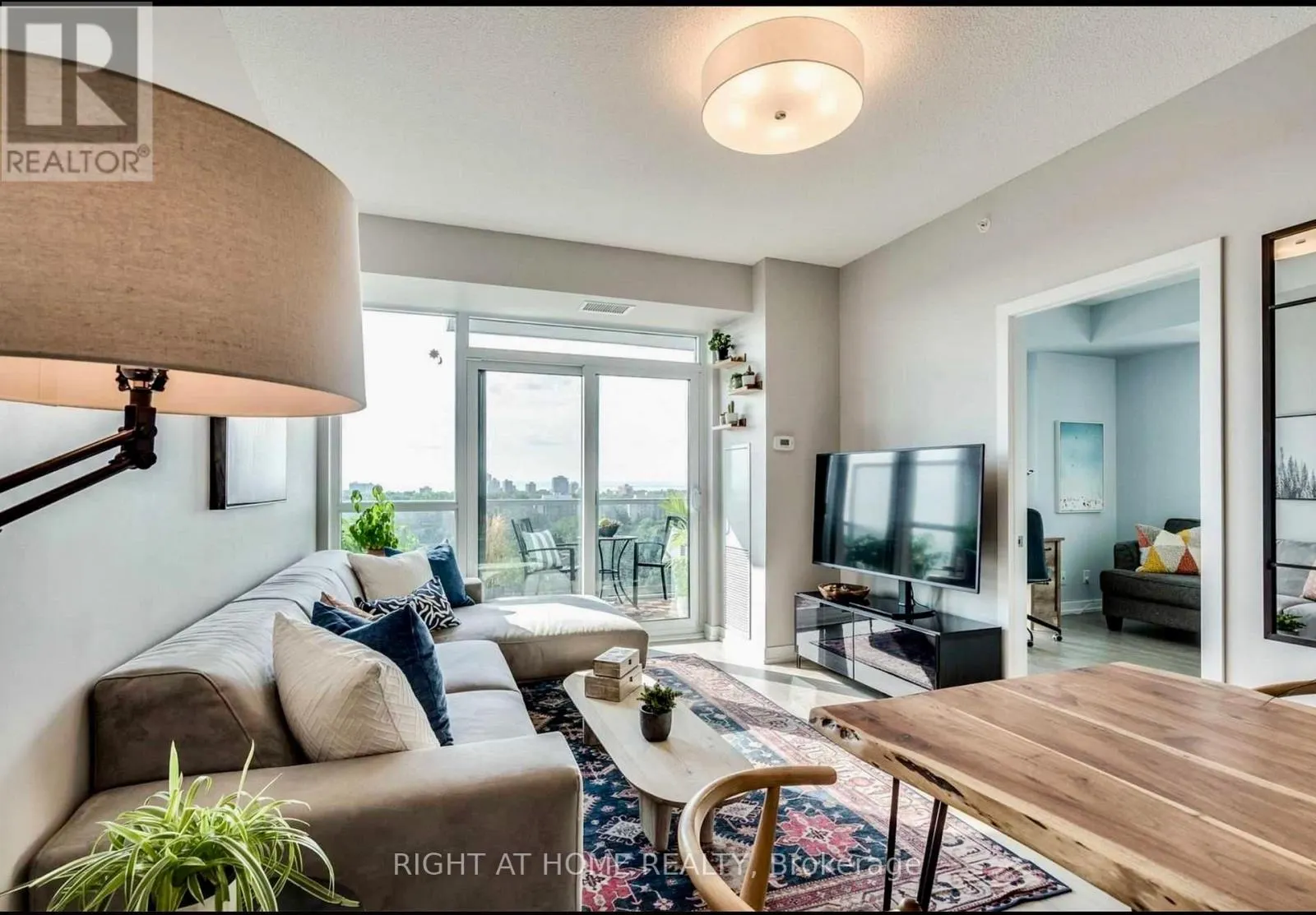 1007 - 2093 FAIRVIEW STREET