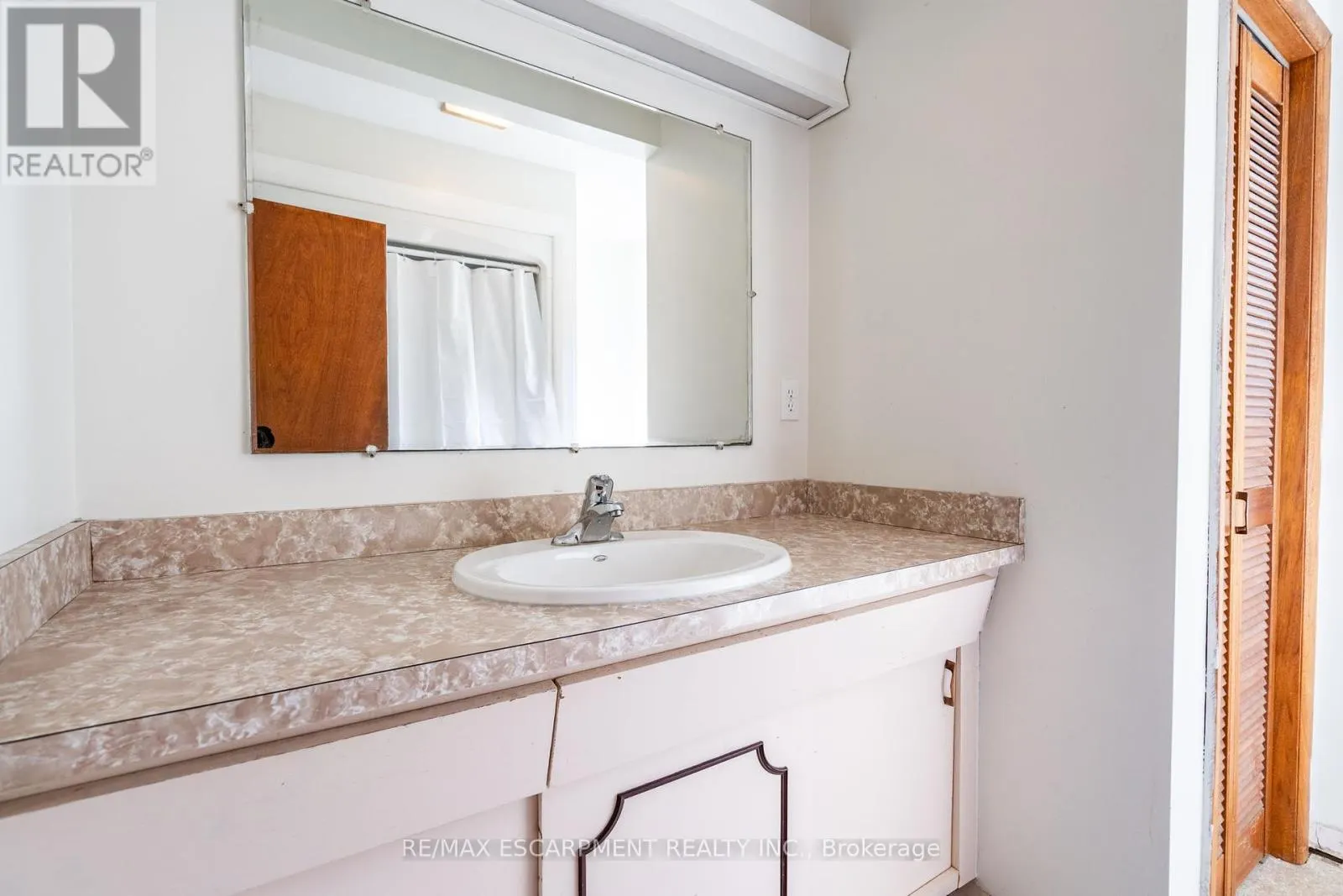 5224 CEDAR SPRINGS ROAD