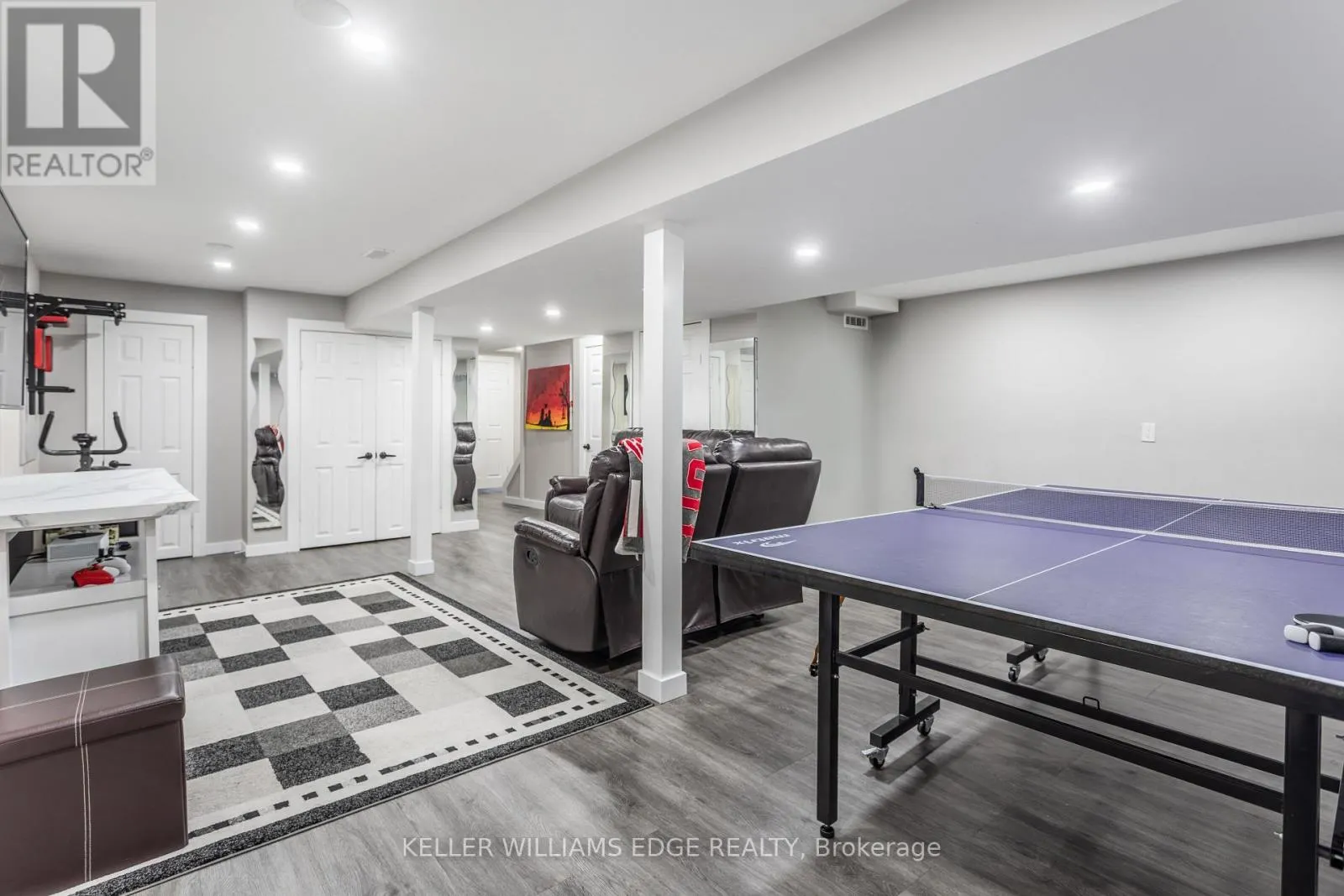5 - 4189 LONGMOOR DRIVE