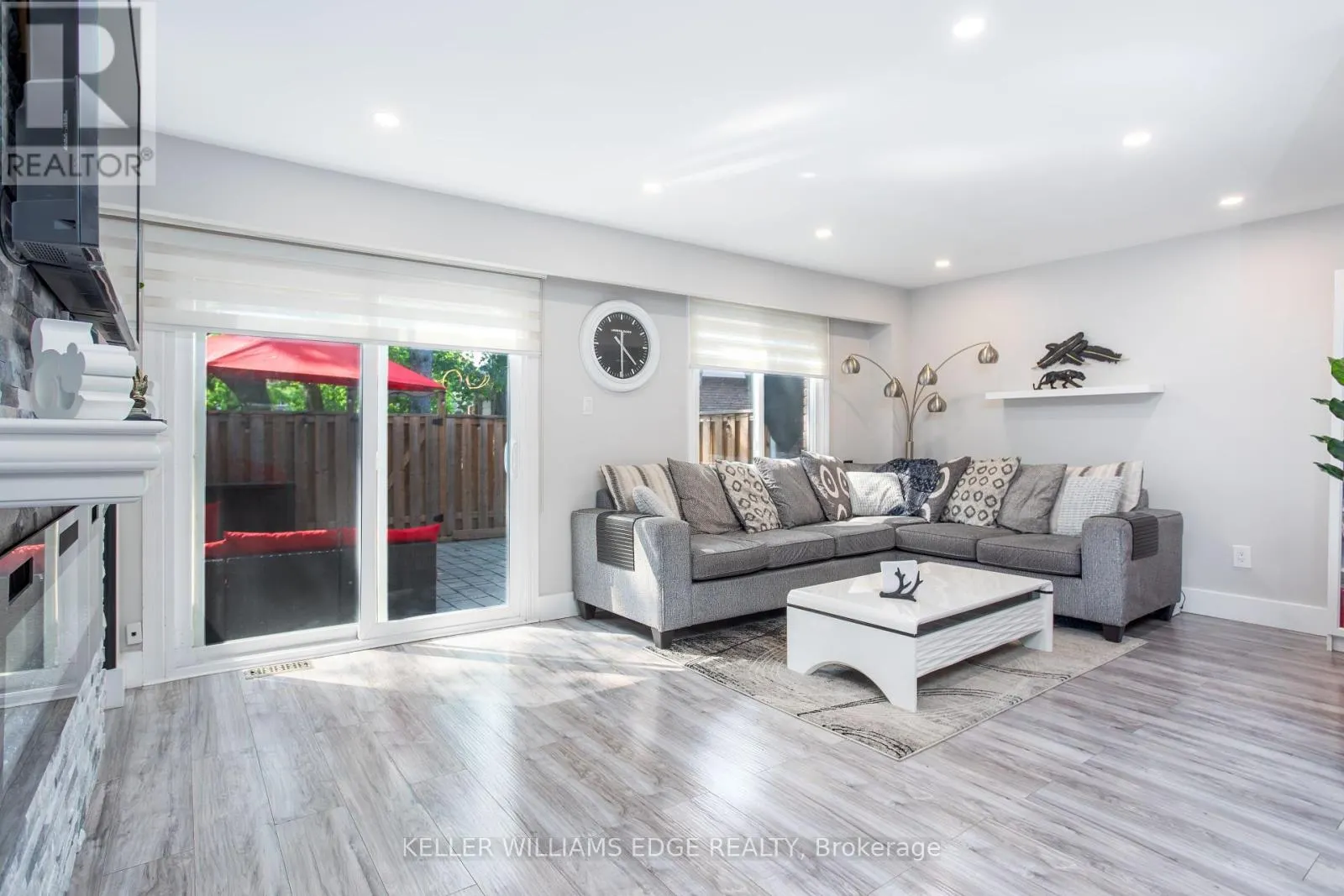 5 - 4189 LONGMOOR DRIVE