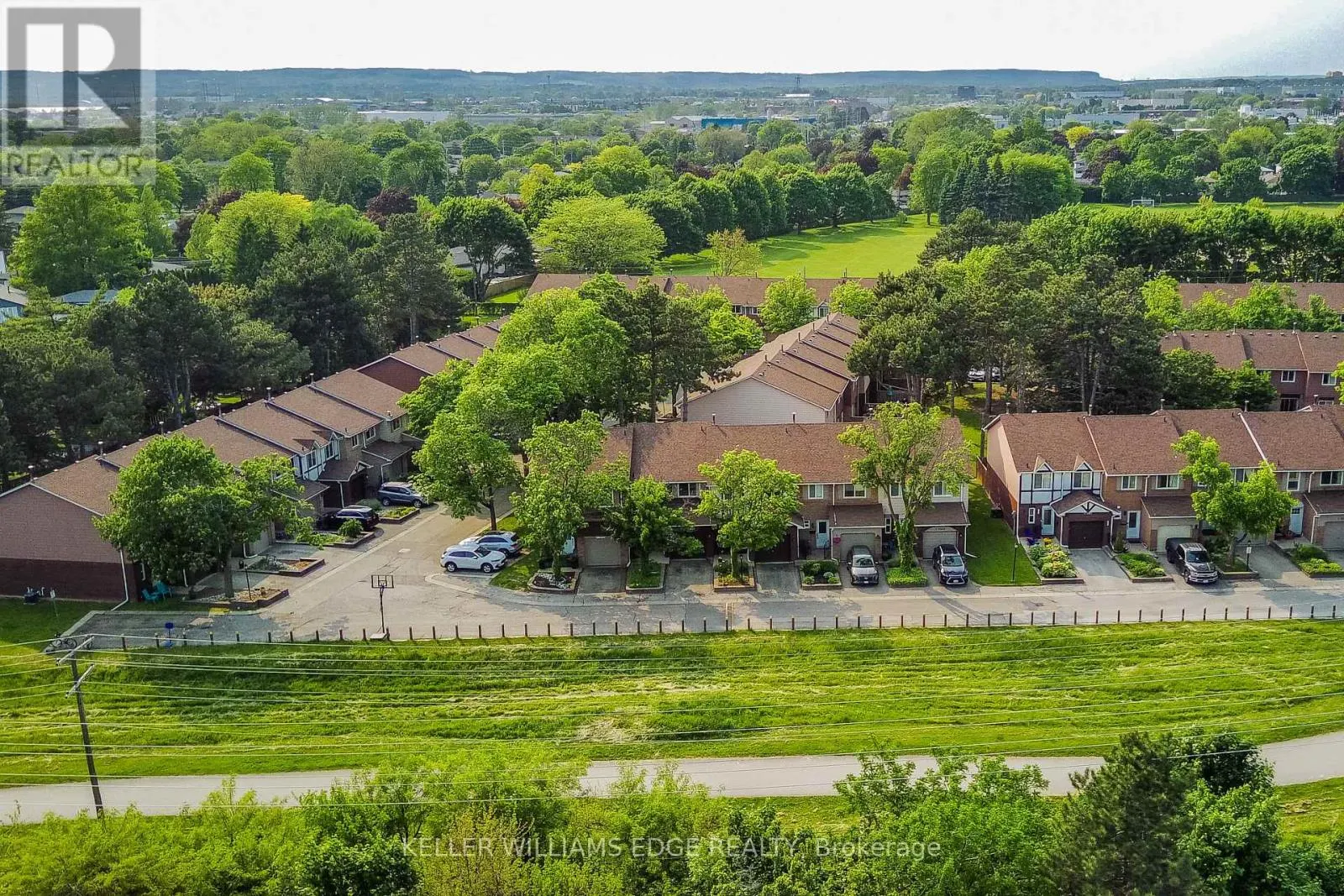 5 - 4189 LONGMOOR DRIVE