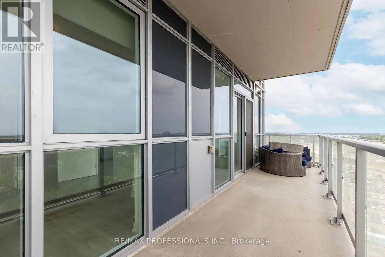1203 - 2087 FAIRVIEW STREET