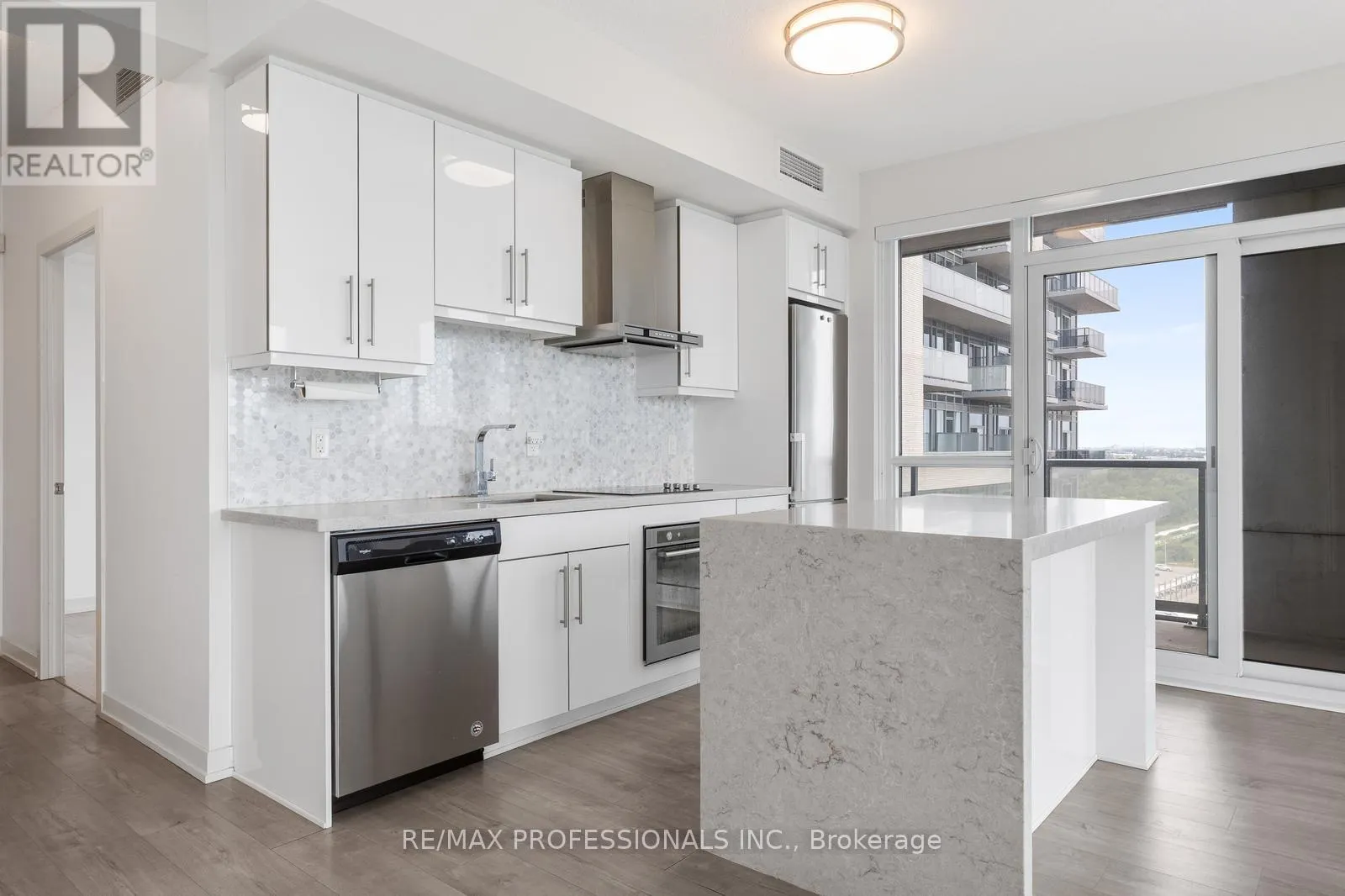 1203 - 2087 FAIRVIEW STREET