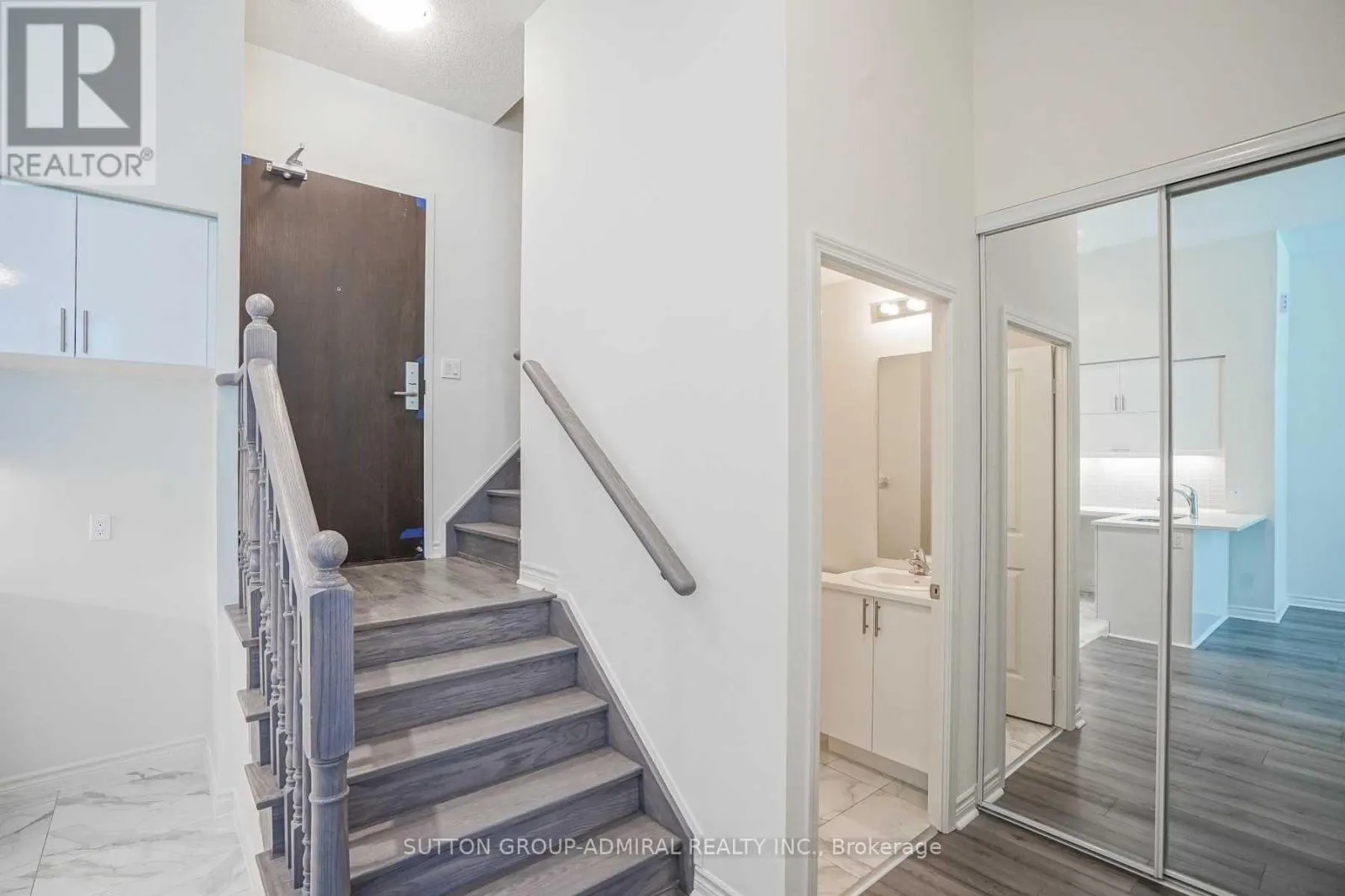TH4 - 39 ANNIE CRAIG DRIVE