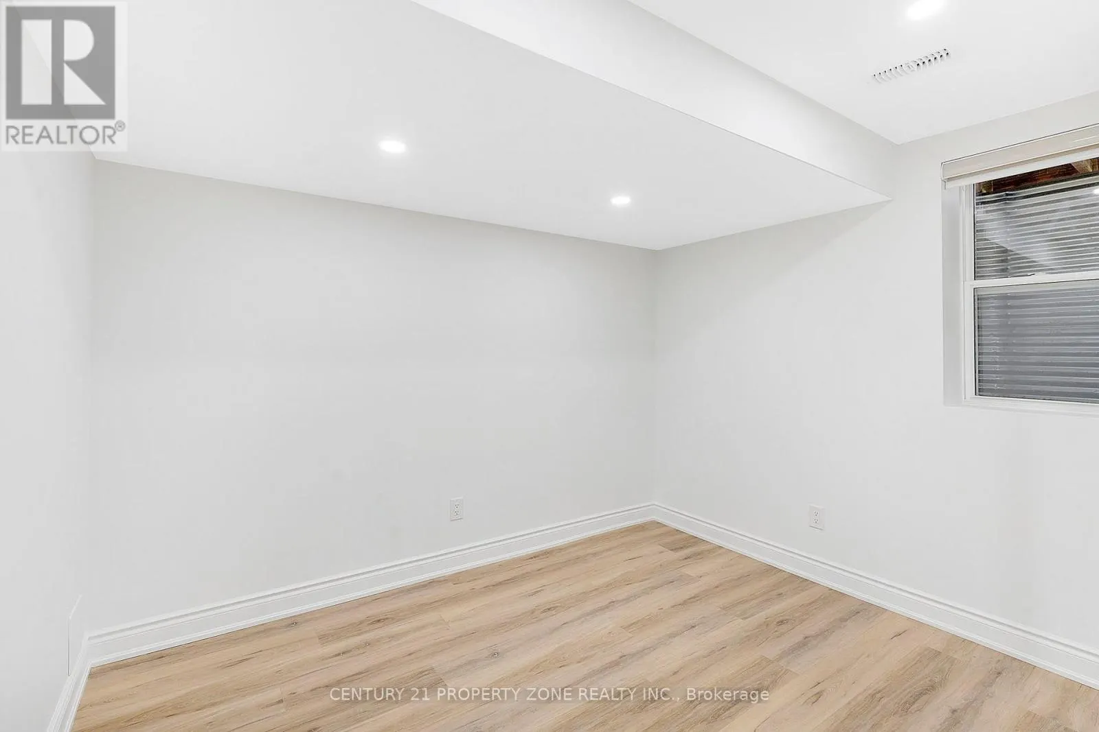 458 BERGAMOT AVENUE
