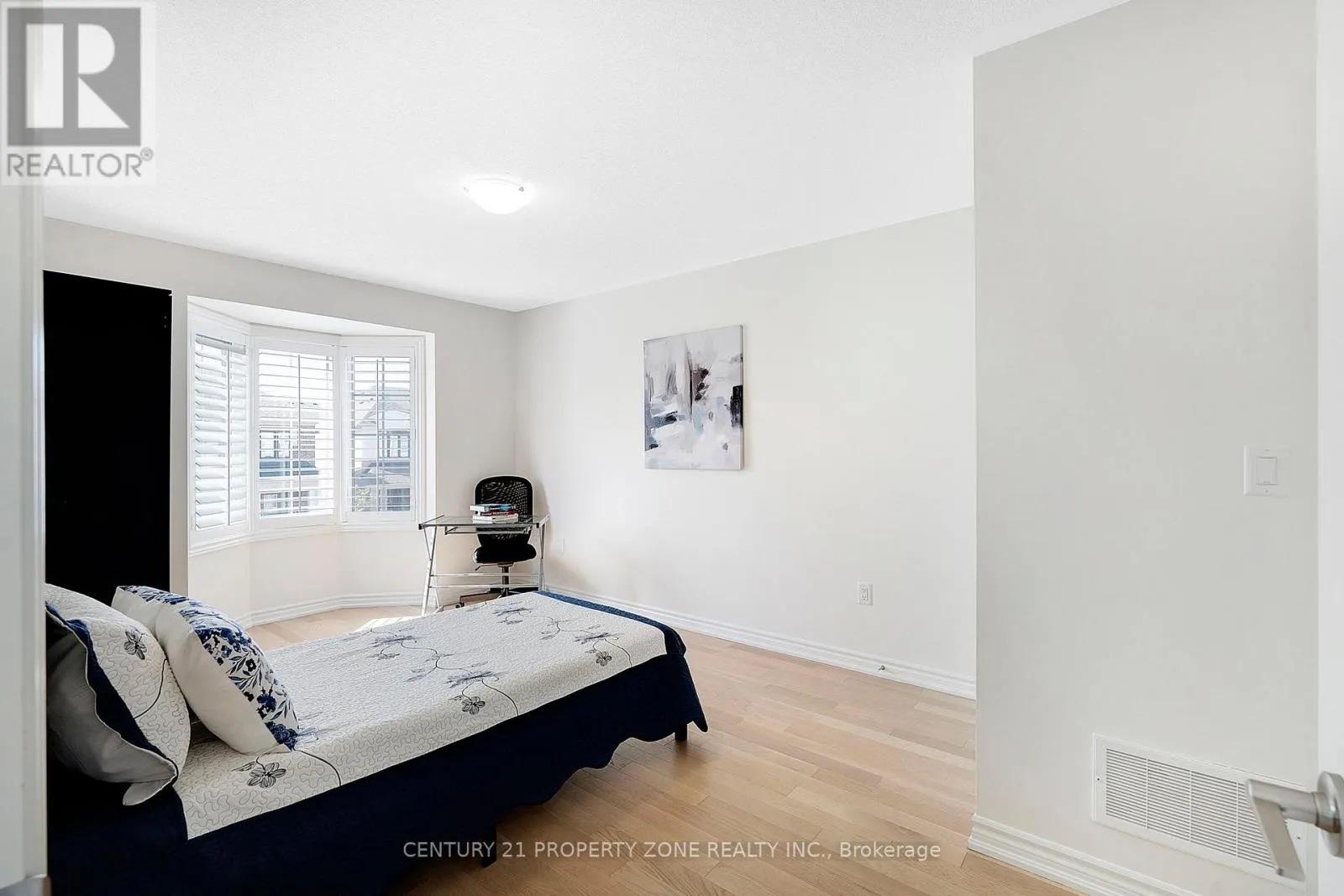 458 BERGAMOT AVENUE