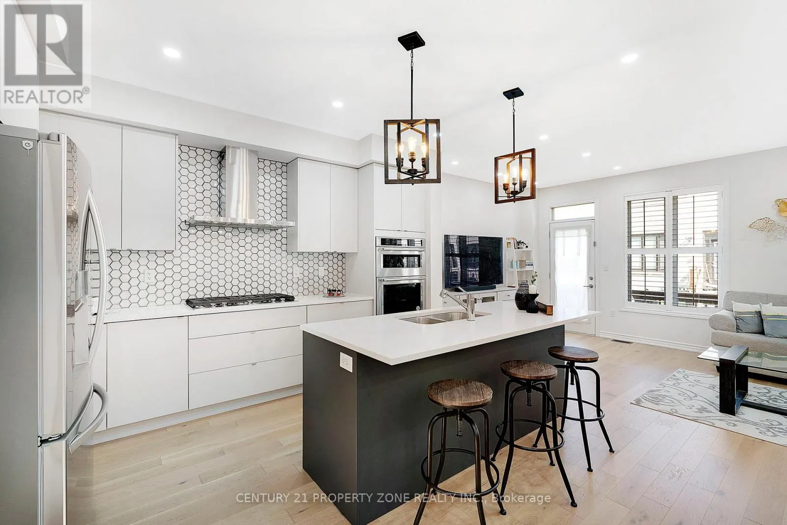 458 BERGAMOT AVENUE