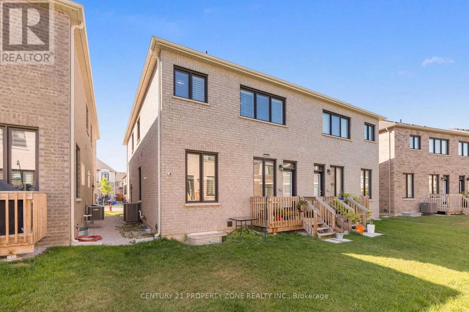 458 BERGAMOT AVENUE