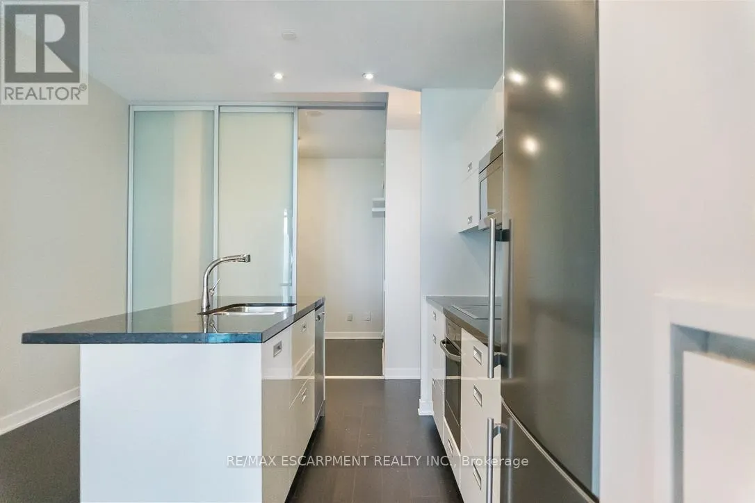 607 - 88 PARK LAWN ROAD