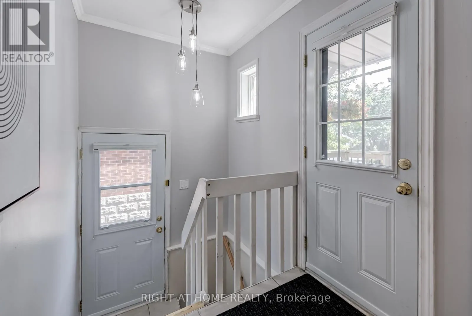 6 STRUTHERS STREET