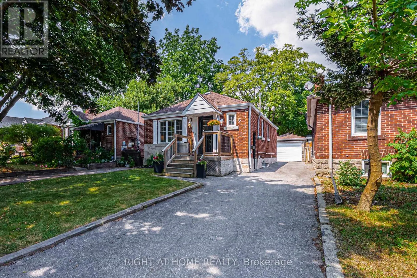 6 STRUTHERS STREET