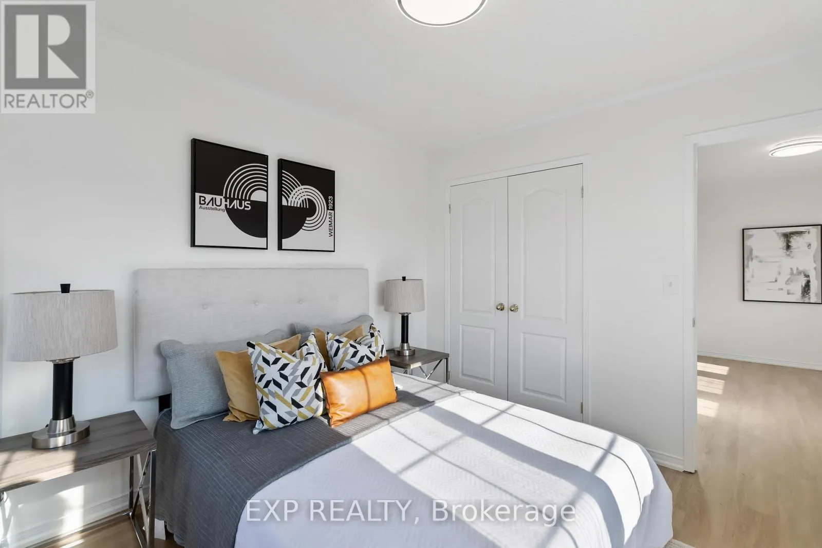 4862 THOMAS ALTON BOULEVARD