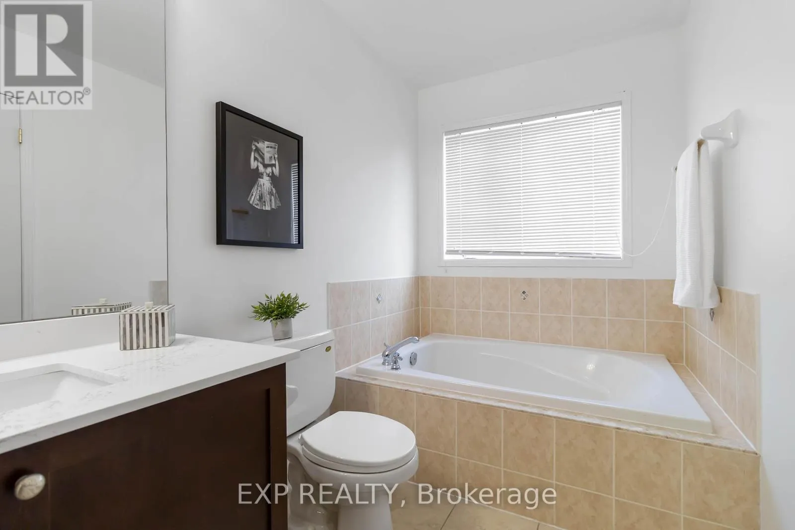 4862 THOMAS ALTON BOULEVARD
