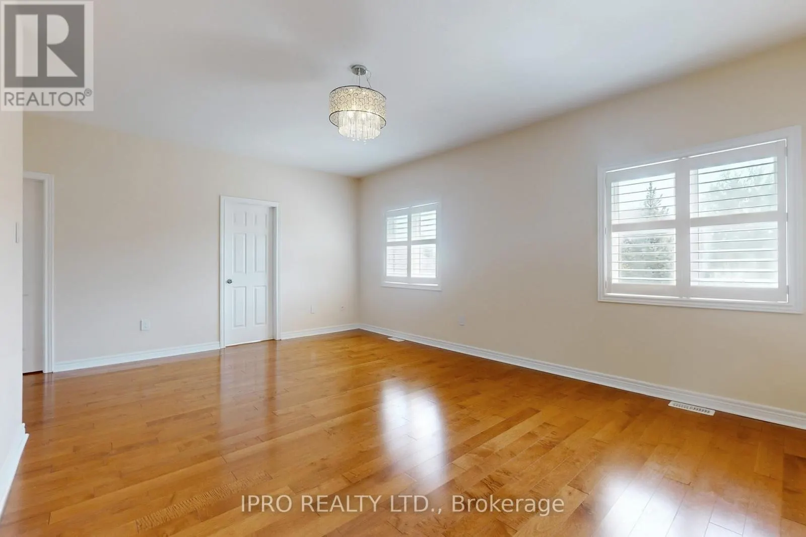 2472 NORTH RIDGE TRAIL S